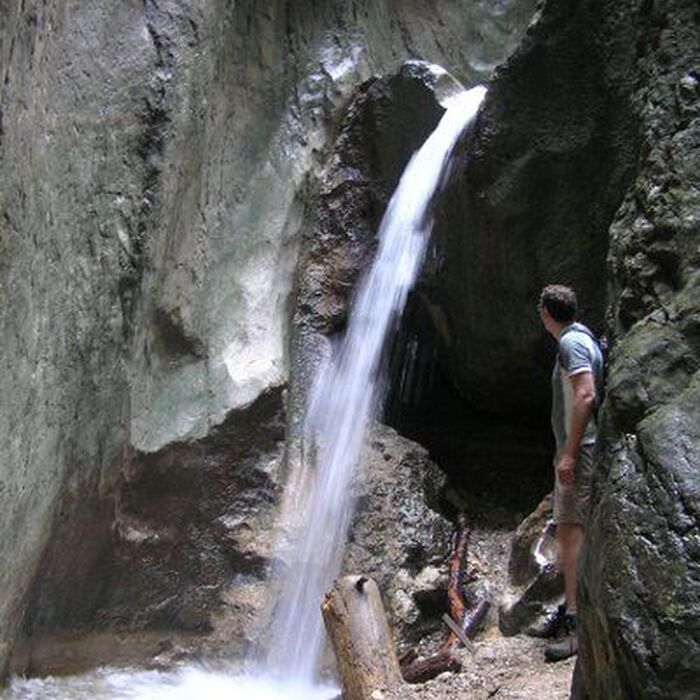 Active trekking tour in Piatra Mare Massif - 1 day - Waterfall