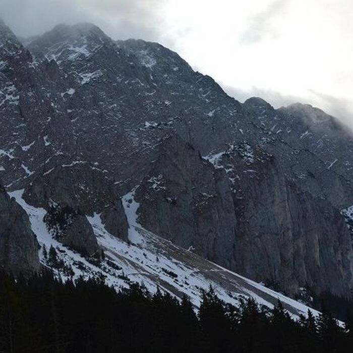 Backpacking Romania - Circling the Piatra Craiului National Park