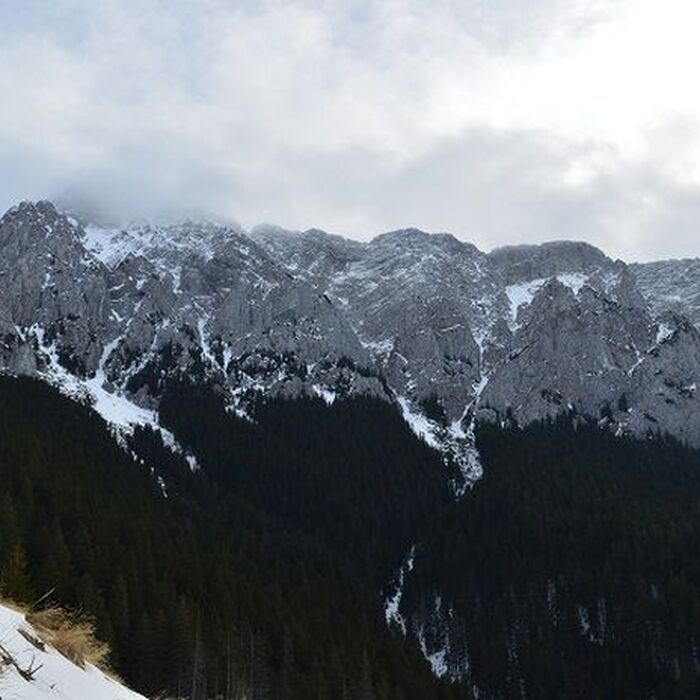 Backpacking Romania - Circling the Piatra Craiului National Park