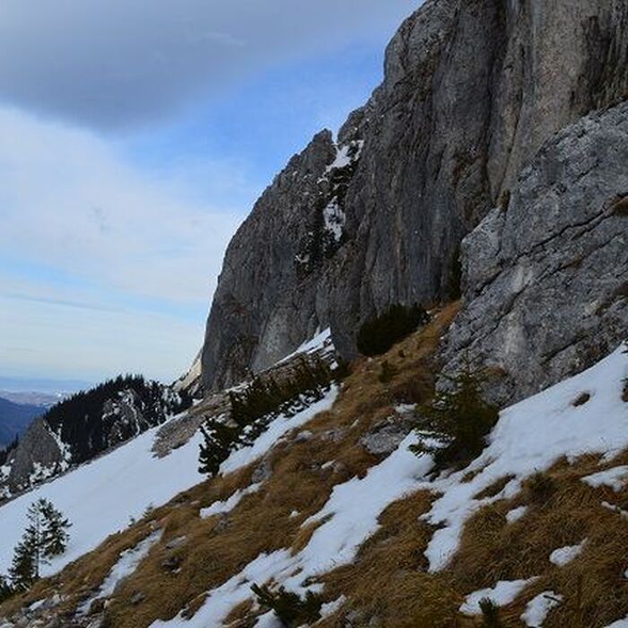 Backpacking Romania - Circling the Piatra Craiului National Park