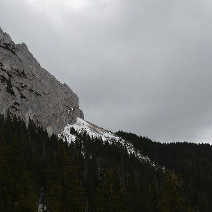 Backpacking Romania - Circling the Piatra Craiului National Park