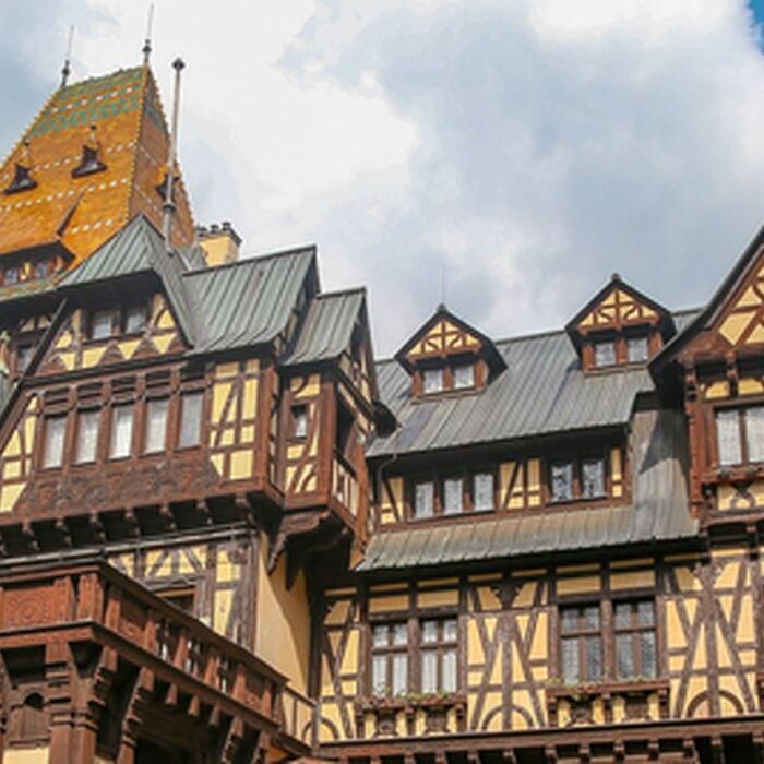 Carbon Free Day Trip to Peles Castle, by Train and Walking - slide